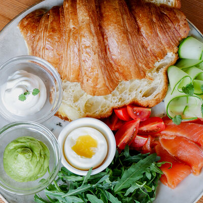 Круассан-конструктор в Кофейня Смысл по цене 165 ₽