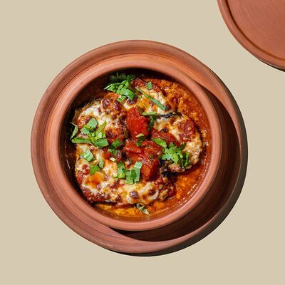 Баклажаны запеченые с сулугуни в Хачапури и вино по цене 475 ₽