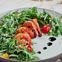 Салат Руккола с креветками и авокадо в Армега