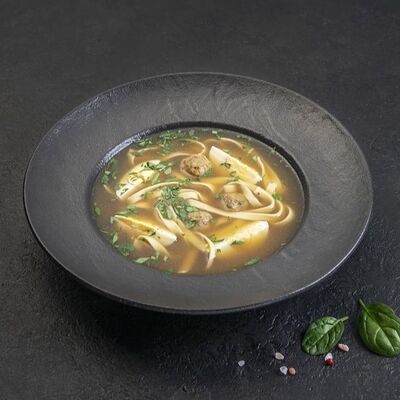 Суп-лапша с куриными фрикадельками и яйцом в 7 небо по цене 250 ₽