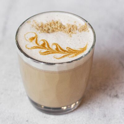 Латте Сингапур в Travelers Coffee по цене 380 ₽