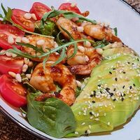С креветками и авокадов Gusto
