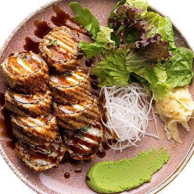 Кранчи-ролл с лососем и соусом терияки в Cheese Knock по цене 640 ₽