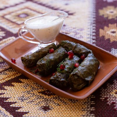 Долма из говядины в Грузинский дом марабда по цене 445 ₽