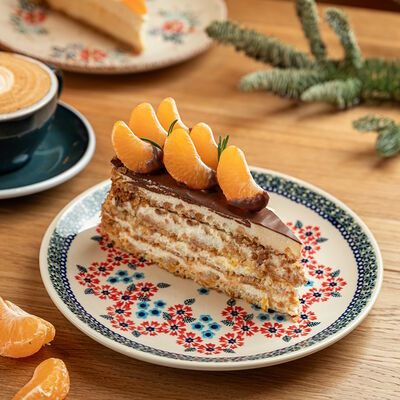 Миндально-мандариновый торт в Сыроварня по цене 620 ₽
