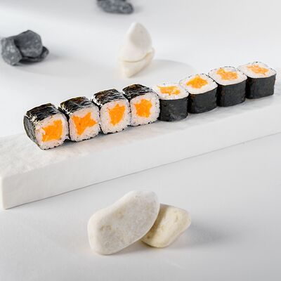 Клас. ролл с лососем в Филадельфия по цене 351 ₽