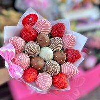 Букет из клубники в шоколаде S в Клубника в шоколаде VeryBerryLab