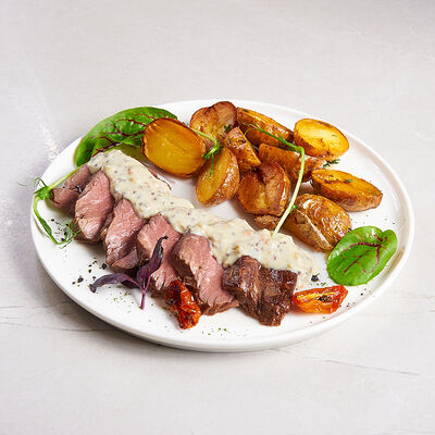 Телятина с картофелем по-деревенски и сливочно-горчичным соусом в Sugar Mama по цене 1290 ₽