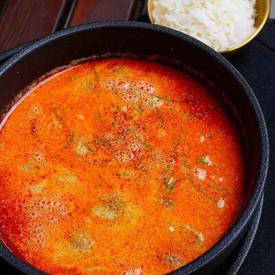 Том-ям в Nyen по цене 915 ₽