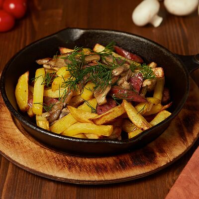 Картофель по-Мюнхенски в Bullet Bar по цене 730 ₽