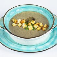 Грибной крем-суп в Hungry Wolf Bar