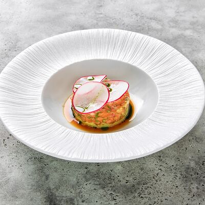 Тартар из форели с каперсами и базиликом в GASTROFISH по цене 634
