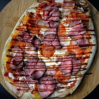 Римская пицца Bbq-beef в Grizzly pizza