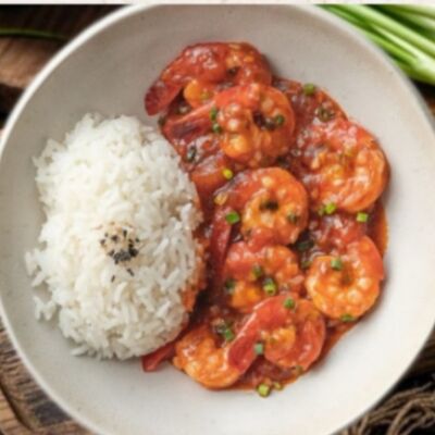 D10 Рис с креветкой в кисло-сладком соусе в Ван шифу по цене 658 ₽