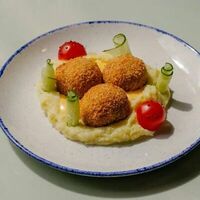 Куриные крокеты с картофельным пюрев SET