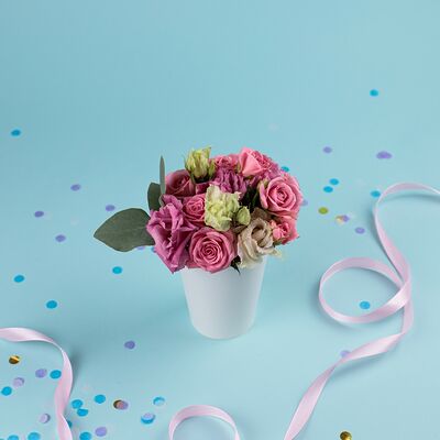 Букет с цветами Мамочке в стакане в Пышно Расцвели по цене 2000 ₽