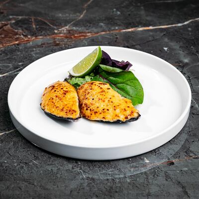 Мидии сырные 4шт в 4Yoou по цене 462 ₽