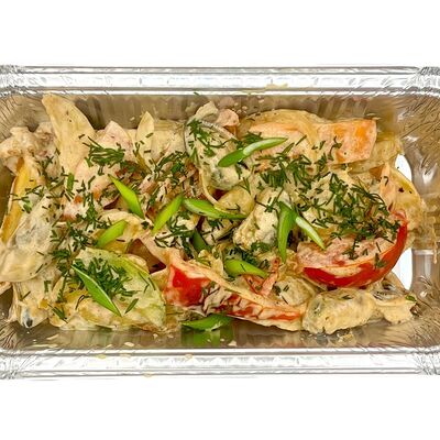 Сковородка с курицей в сливочном соусе в Добрая кухня по цене 549 ₽