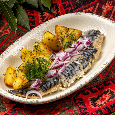 Скумбрия из собственной коптильни в Хмели & Сунели по цене 580 ₽