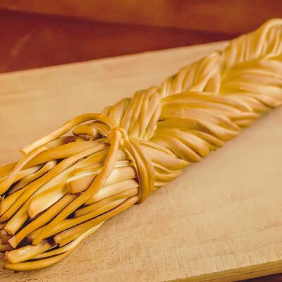 Сыр косичка в Триумф по цене 150 ₽