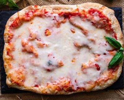 Пицца на римском тесте Маргарита в Хлеб да булки и любовь по цене 700 ₽
