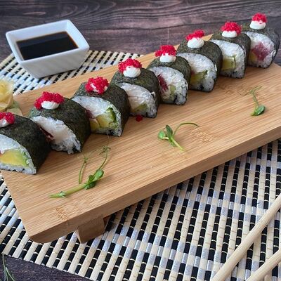 Футумаки с тунцом в Salento по цене 660 ₽