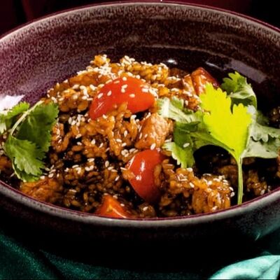 Гохан со свининой и ананасами в The Best Burger по цене 470 ₽