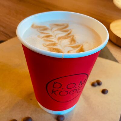 Латте в Дом кофе по цене 200 ₽