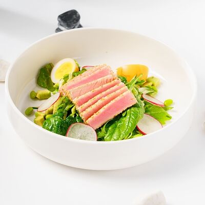 Салат с тунцом в Филадельфия по цене 659 ₽