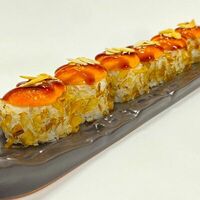 Запеченный ролл с угрем под соусом спайси в Sushi Break