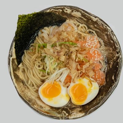 Рамен с лососем в KOBE ramen по цене 780 ₽