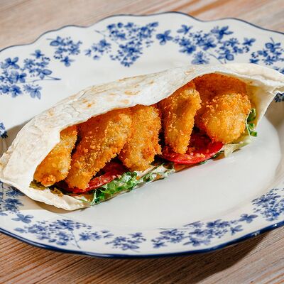 Пита с куриным филе в Москва по цене 390 ₽