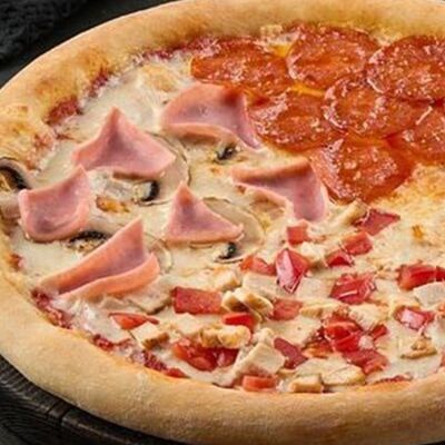 Пицца 4 Сезона (30 см) в Шеф-Бар по цене 890 ₽