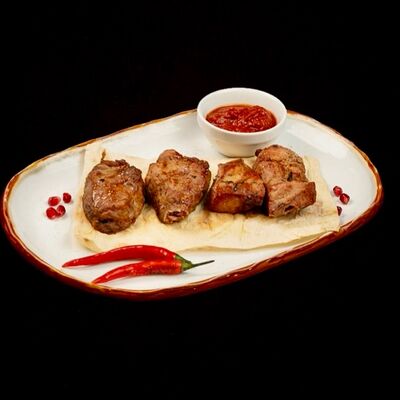 Свиная шейка на углях в Леон по цене 530 ₽