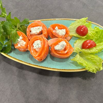 Рулетики из сёмги в Мангал House по цене 950 ₽