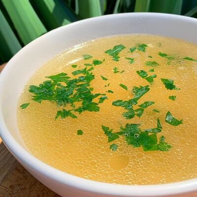 Суп куриный с лапшой в Чёрноморская пицца по цене 290 ₽