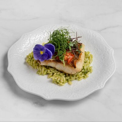 Филе судака с орзо и соусом пестов Семейное бистро Монти по цене 950 ₽