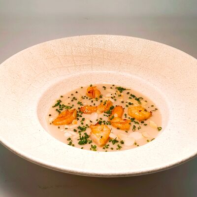 Крем цветная капуста, креветки, миндаль в I’m Thankful for Today по цене 720 ₽