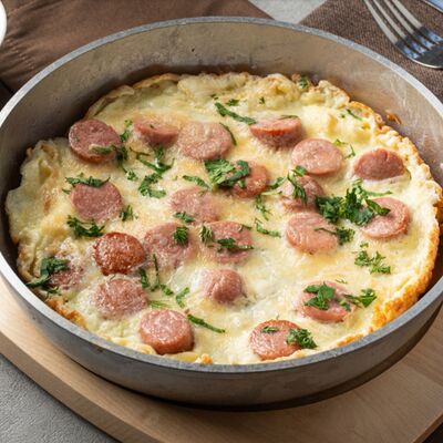 Омлет с сосисками в Ок-сарой по цене 350 ₽