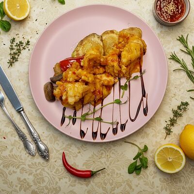 Курочка по-тайски с овощами гриль в Интер-Сити по цене 590 ₽