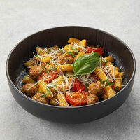 Ригатони с Сальсиччей в Peperoni