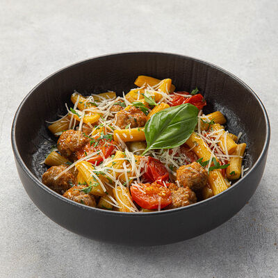 Ригатони с Сальсиччей в Peperoni по цене 810 ₽