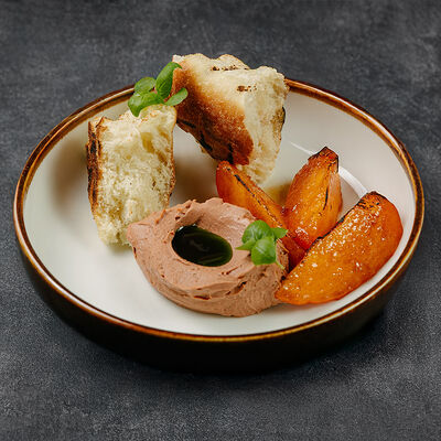 Паштет из индейки со рваной чиабаттойв Бумбараш по цене 475 ₽