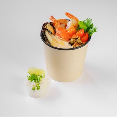 Том ям с морепродуктамив Везёт и повезёт по цене 945 ₽