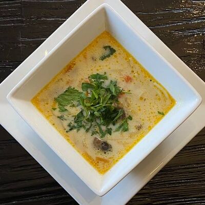 Суп овощной со сливками, шампиньонами, спагетти в Длинный нос по цене 195 ₽