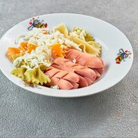 Макарошки с сыром и сосисками в Папаша Клаусс