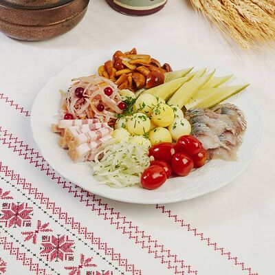 Домашние разносолы в Трактиръ Кадриль по цене 660 ₽