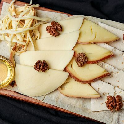 Сырное ассорти в Хачучачу по цене 705 ₽