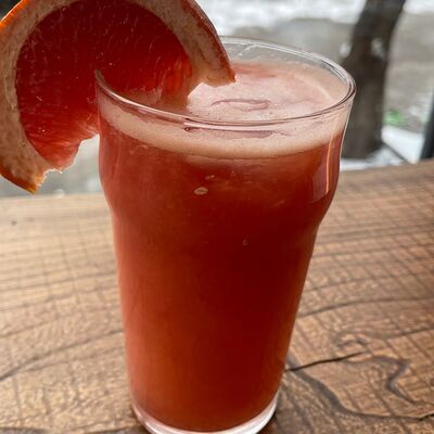 Свежевыжатый грейпфрутовый сок в Контейнер по цене 600 ₽