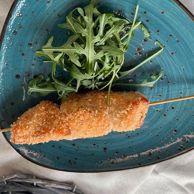 Куриная шпажка в Кафе Это Факт по цене 247 ₽